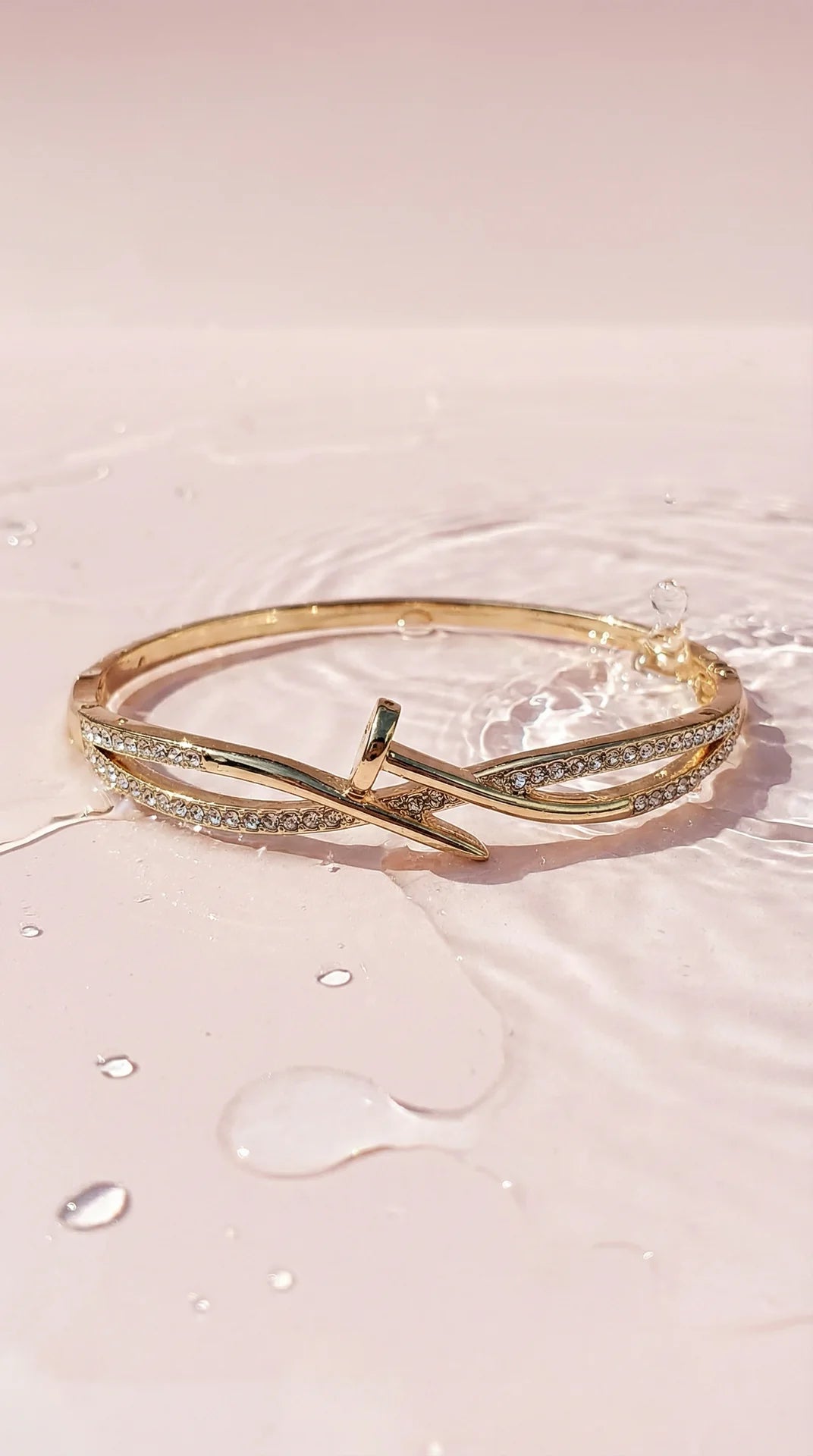 Twisted Pave Crystal Inlaid Stainless Steel Gold Plated Hinged Bangle