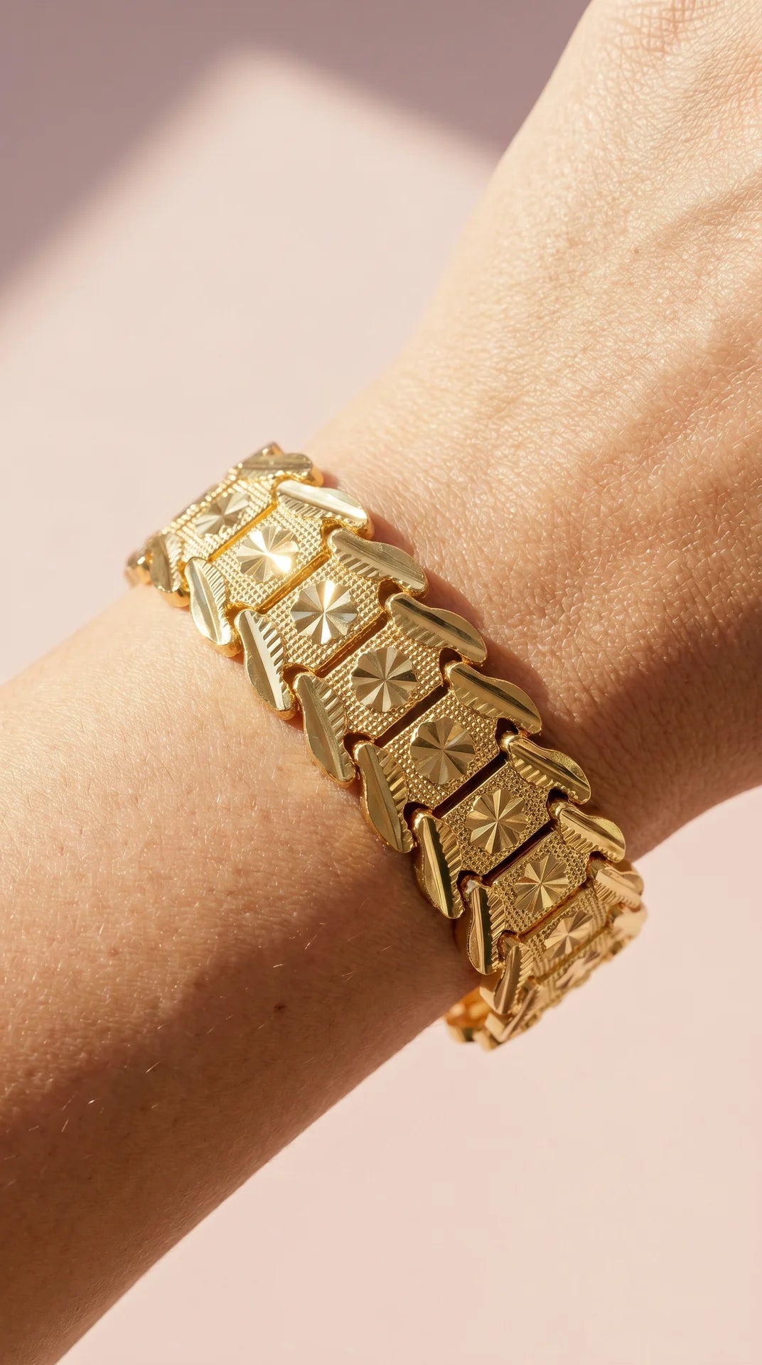 Waterproof 24k Gold Plated Flower Link Bracelet