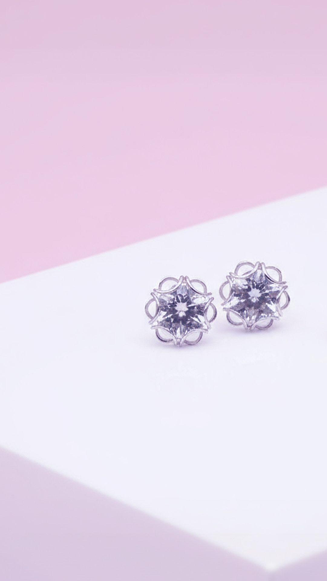 Geometric Round Crystal Stud Earrings
