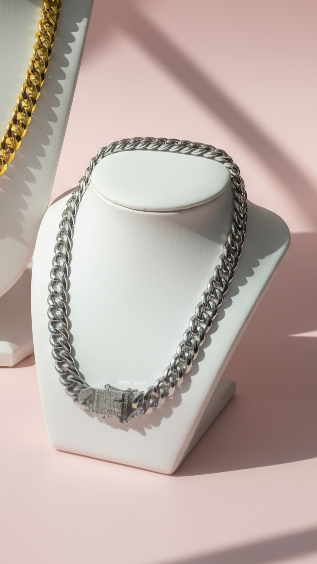 Crystal Clasp Pavé Link Chain Necklace Chain