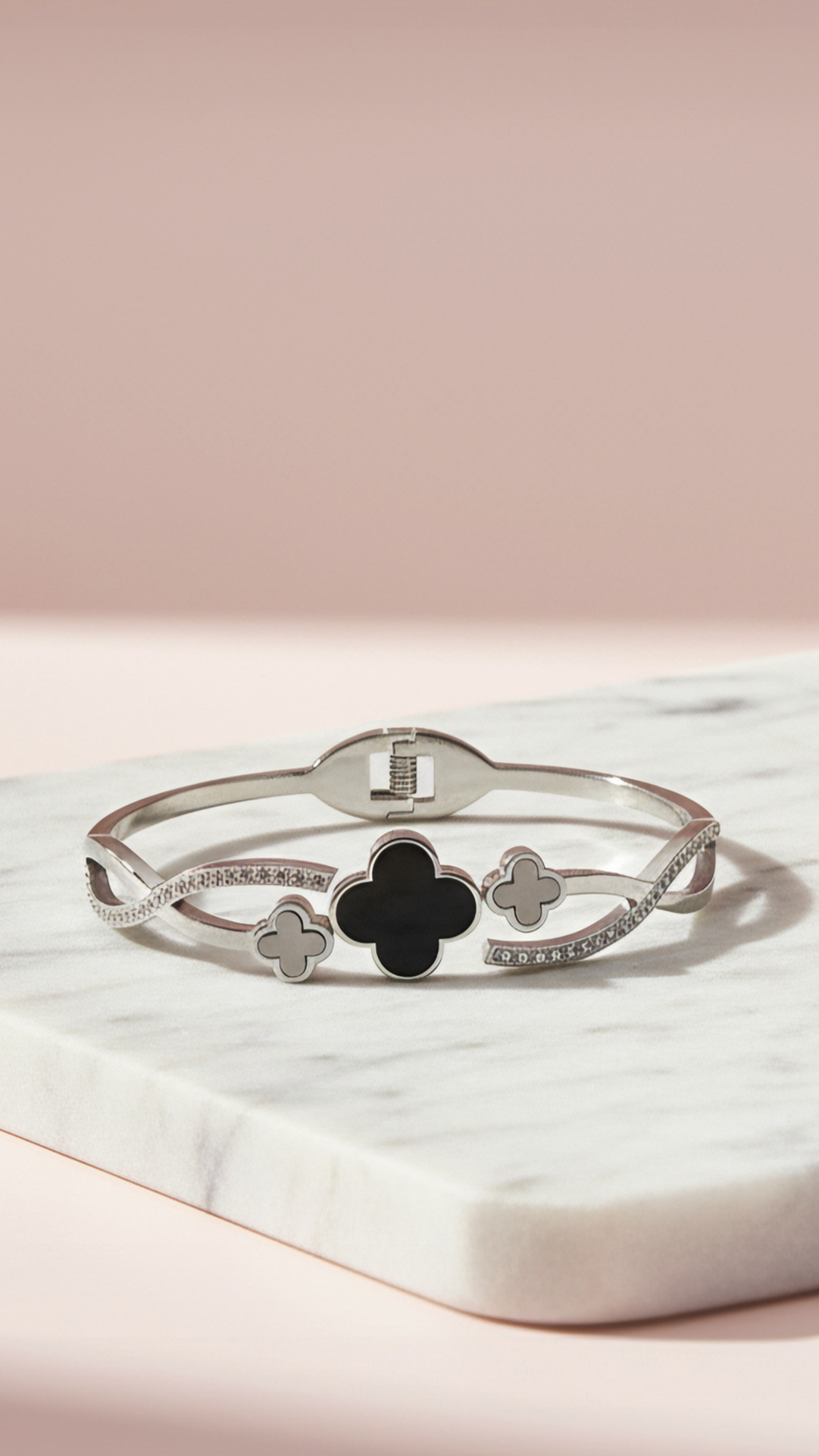 Waterproof Curved Stainless Steel Clover Stacking Bangle