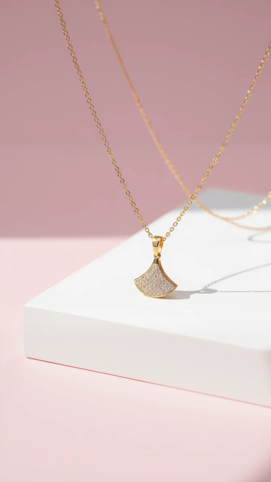 Shell Crystal Pendant Necklace