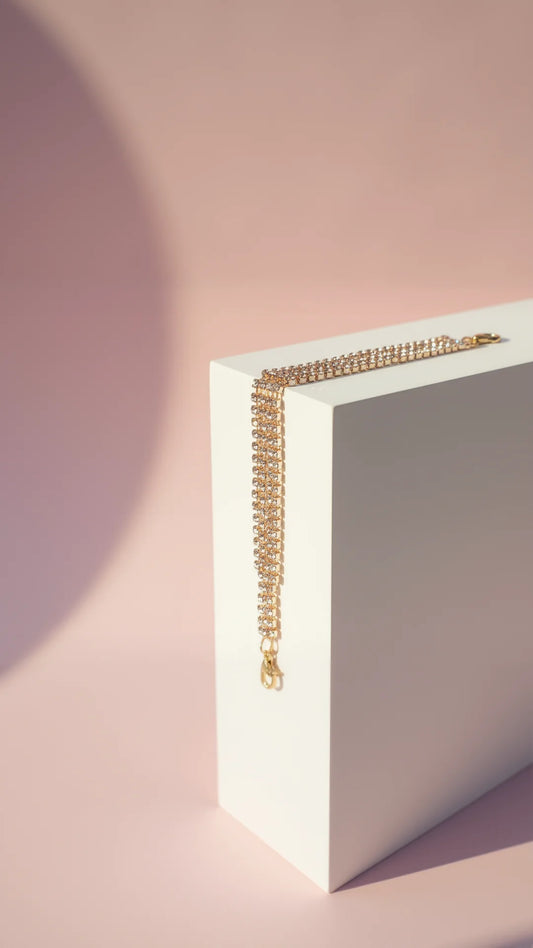 Round Cut Tapered Crystal Bracelet