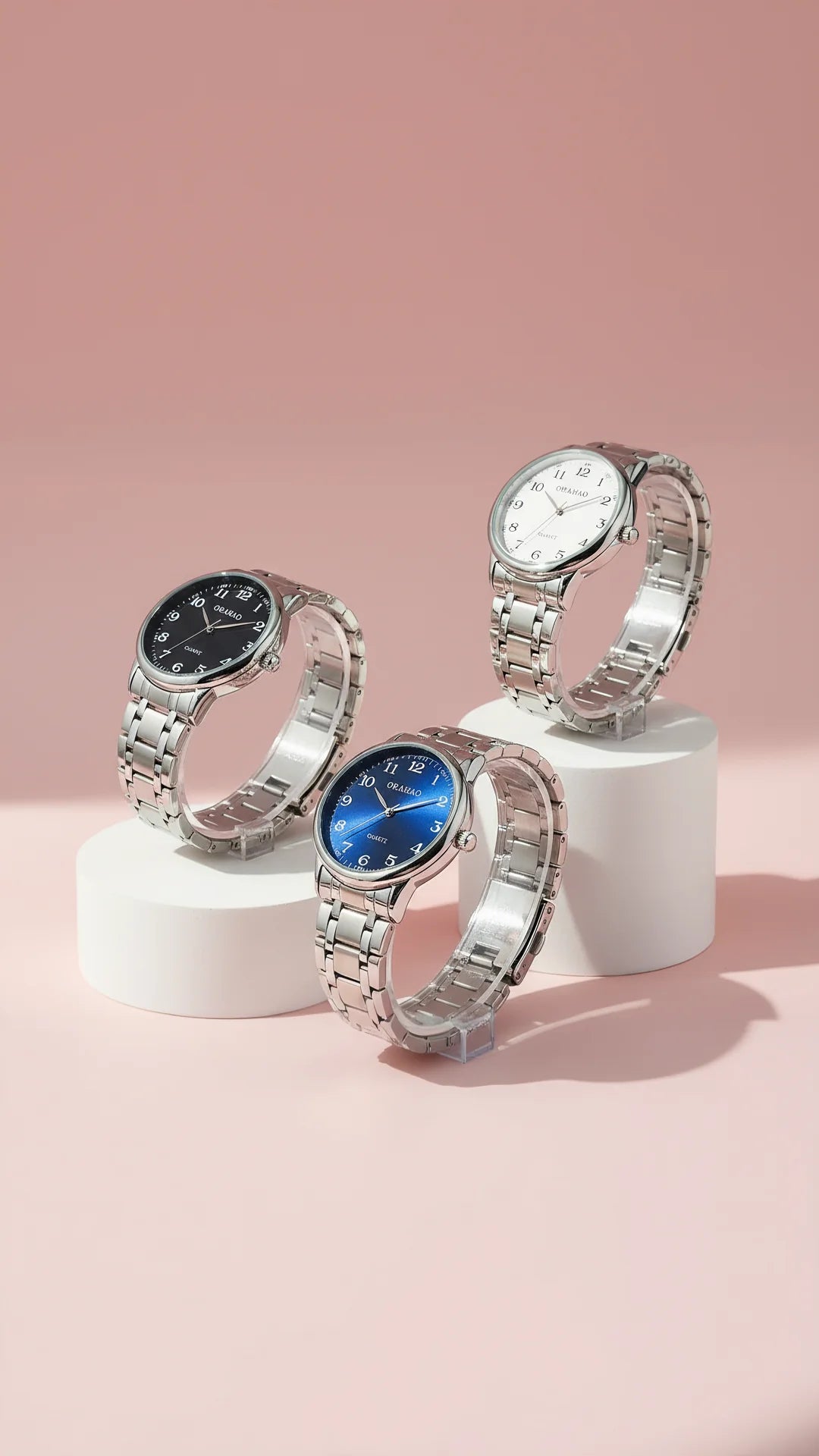 Men’s Classic Round Face Quartz Movement Watch