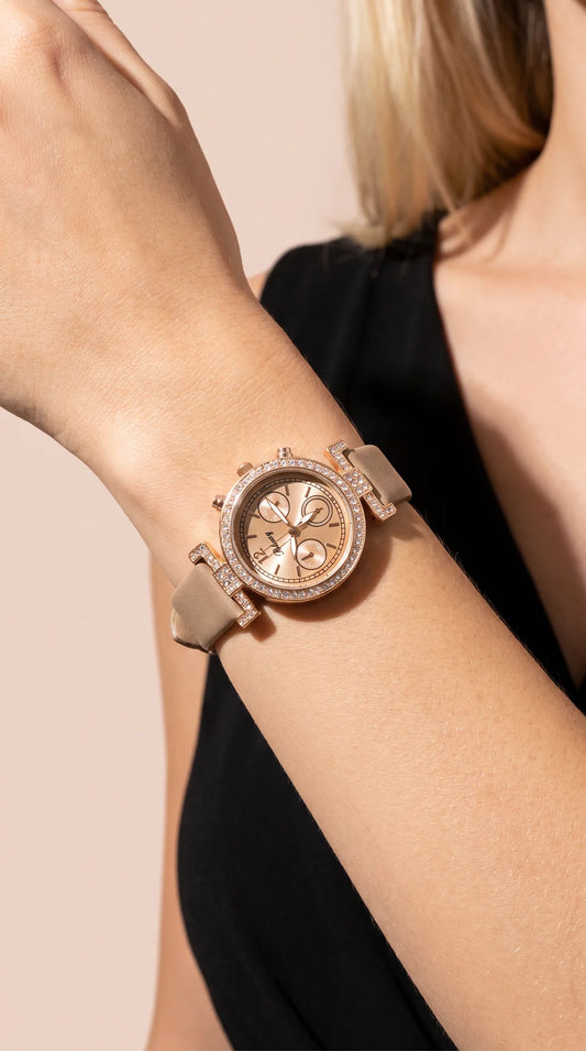 Crystal Bezel Quartz Watch – Elegant Leather Strap Women's Watch