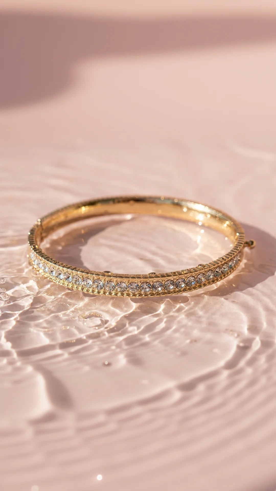 Round Cut Crystal Inlaid Stainless Steel Gold Plated Hinged Bangle