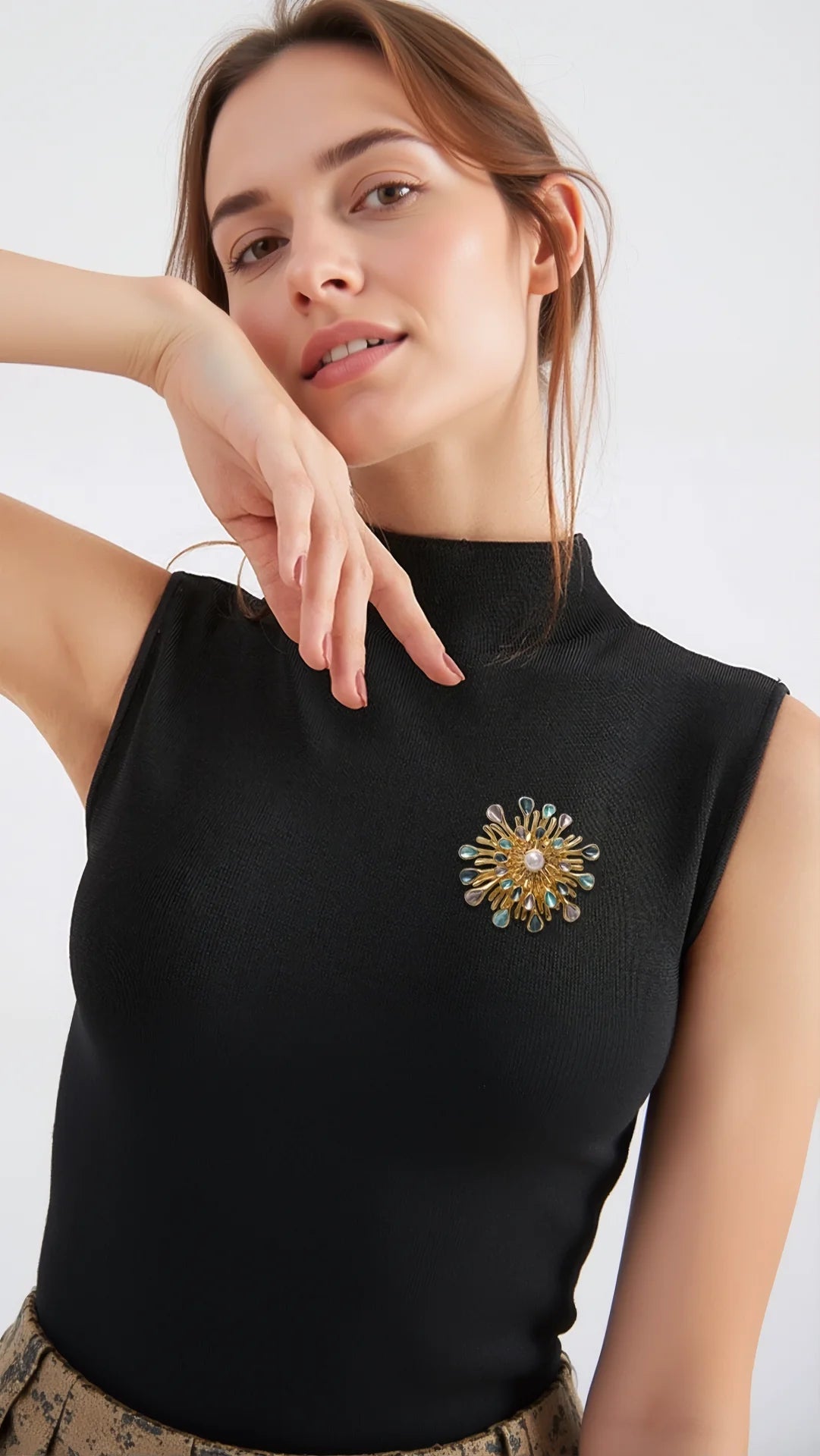 Pearl Star Burst Gold Magnetic Brooch