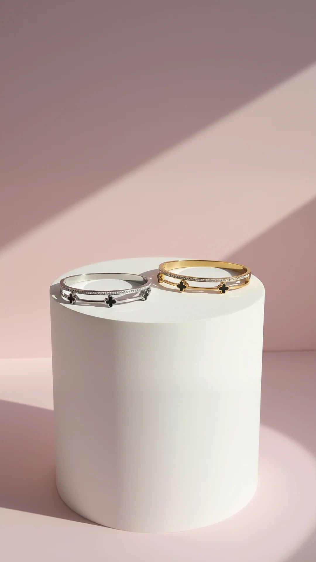 Waterproof Crystal Clover Stainless Steel Charm Bangle