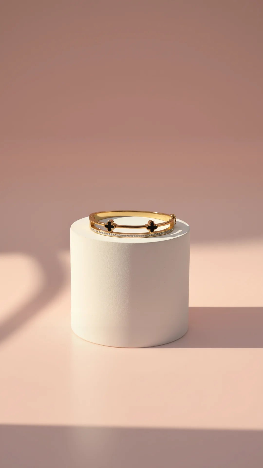 Crystal Clover Stainless Steel Charm Bangle