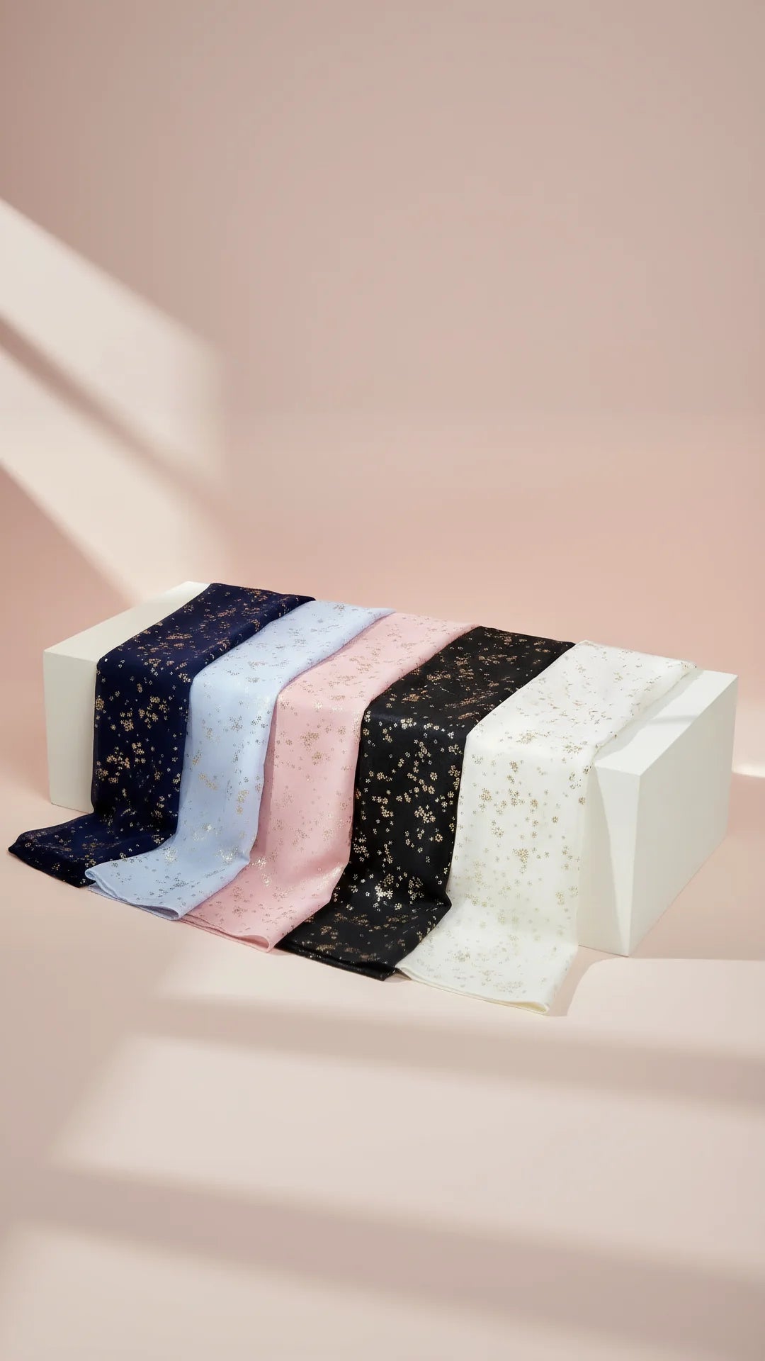 Flower Cluster Shimmer Gold Foil Scarf Pack of 12