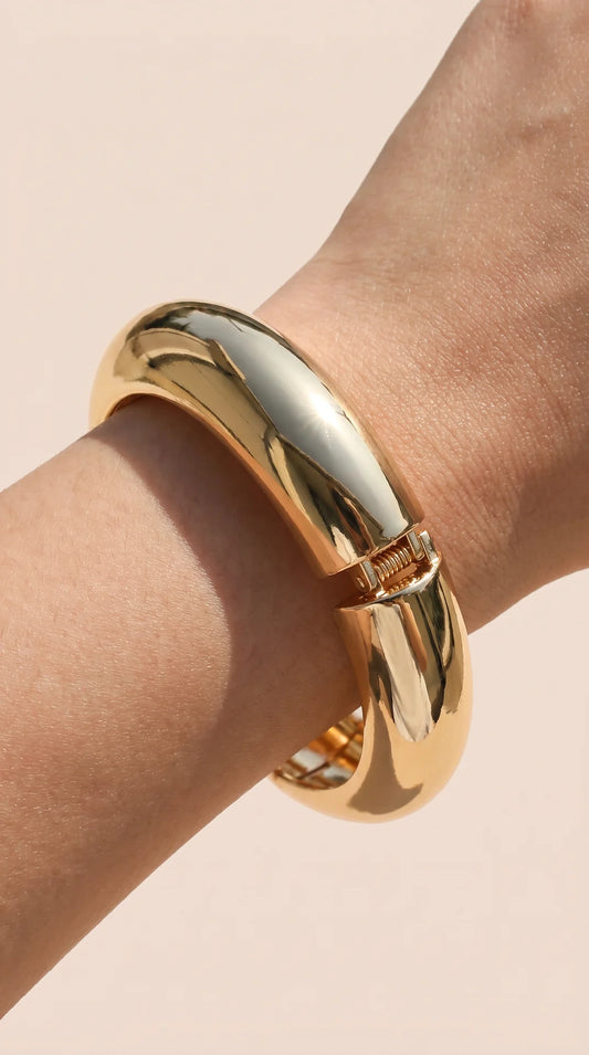 Chunky Round Hinged Bracelet Bangle