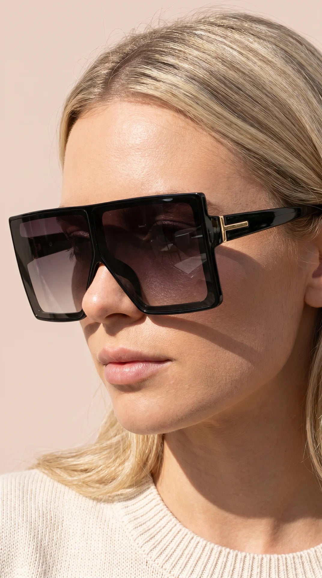 Box of 20 Oversized Gold Detail Sunglasses