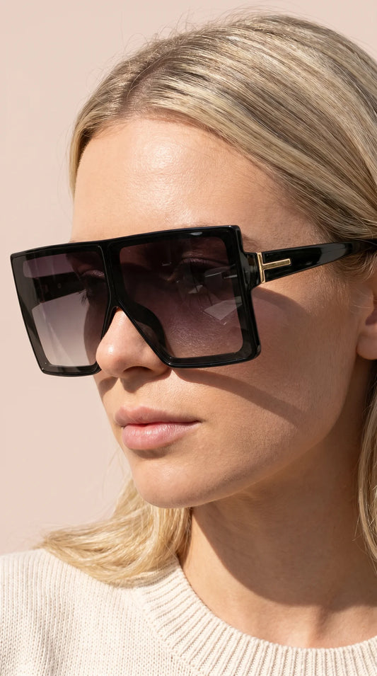 Box of 20 Oversized Gold Detail Sunglasses
