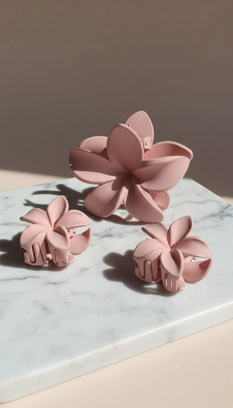 Metallic Hawaiian Flower Hair Clamps Pack of 12