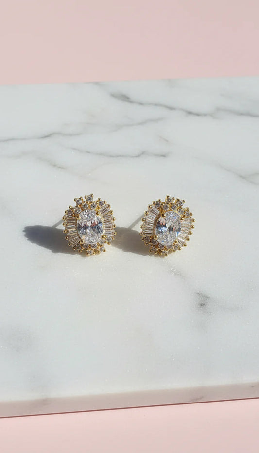 Round Cluster Crystal Stud Earrings