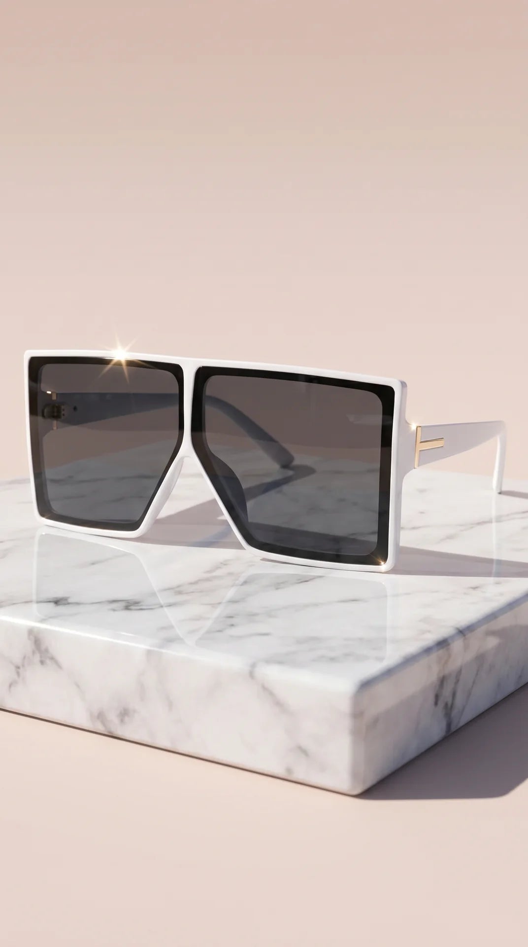 Box of 20 Oversized Gold Detail Sunglasses