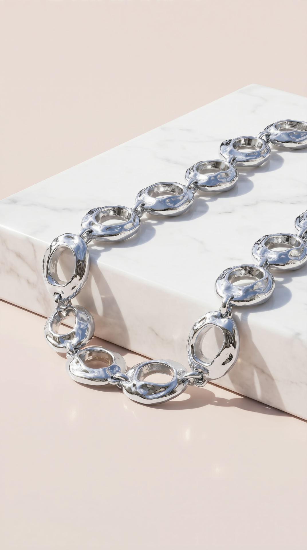 Metallic Oval Link Chain Necklace