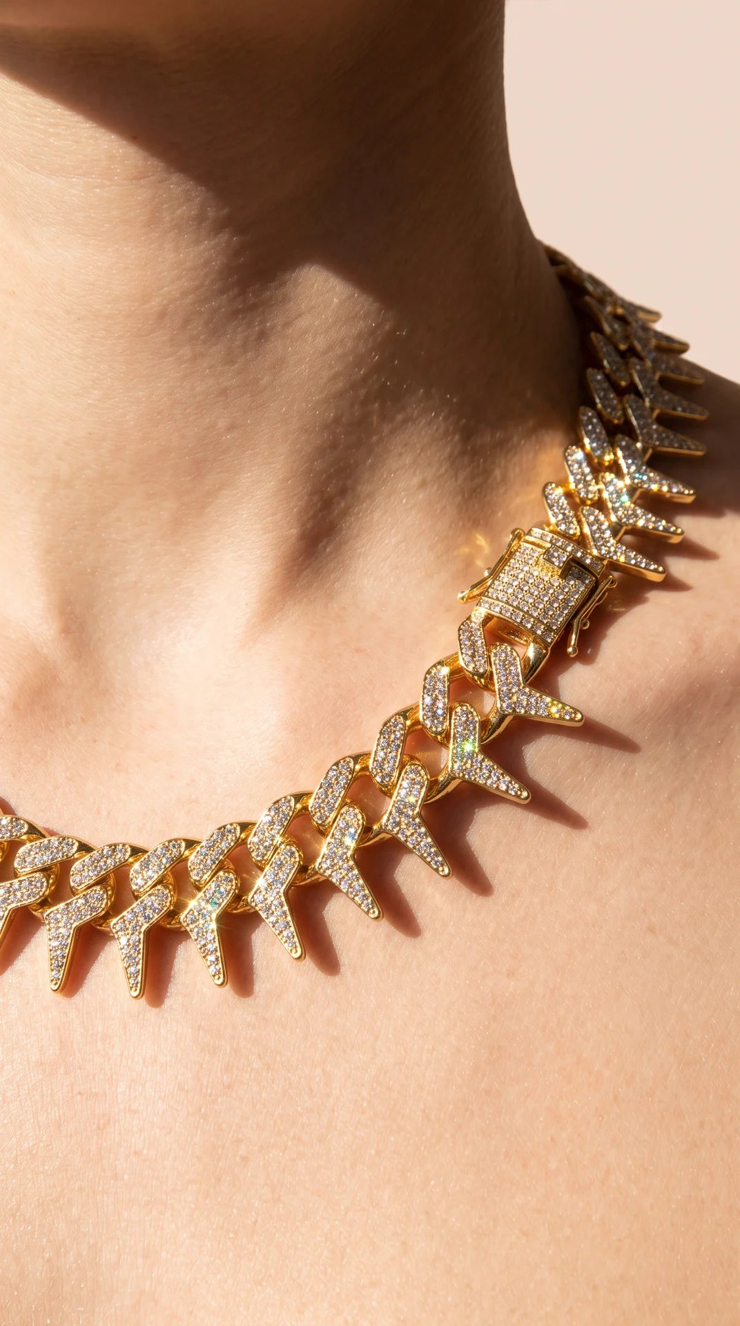 Pavé Link Thorn Spike Curb Chain Necklace