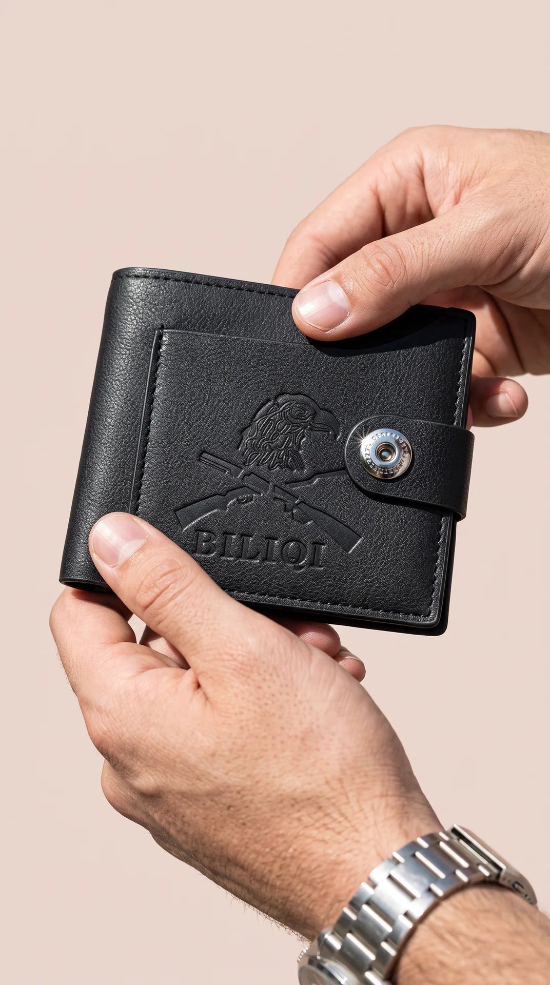 Men's Embossed Eagle Motif Bifold Pocket Wallet