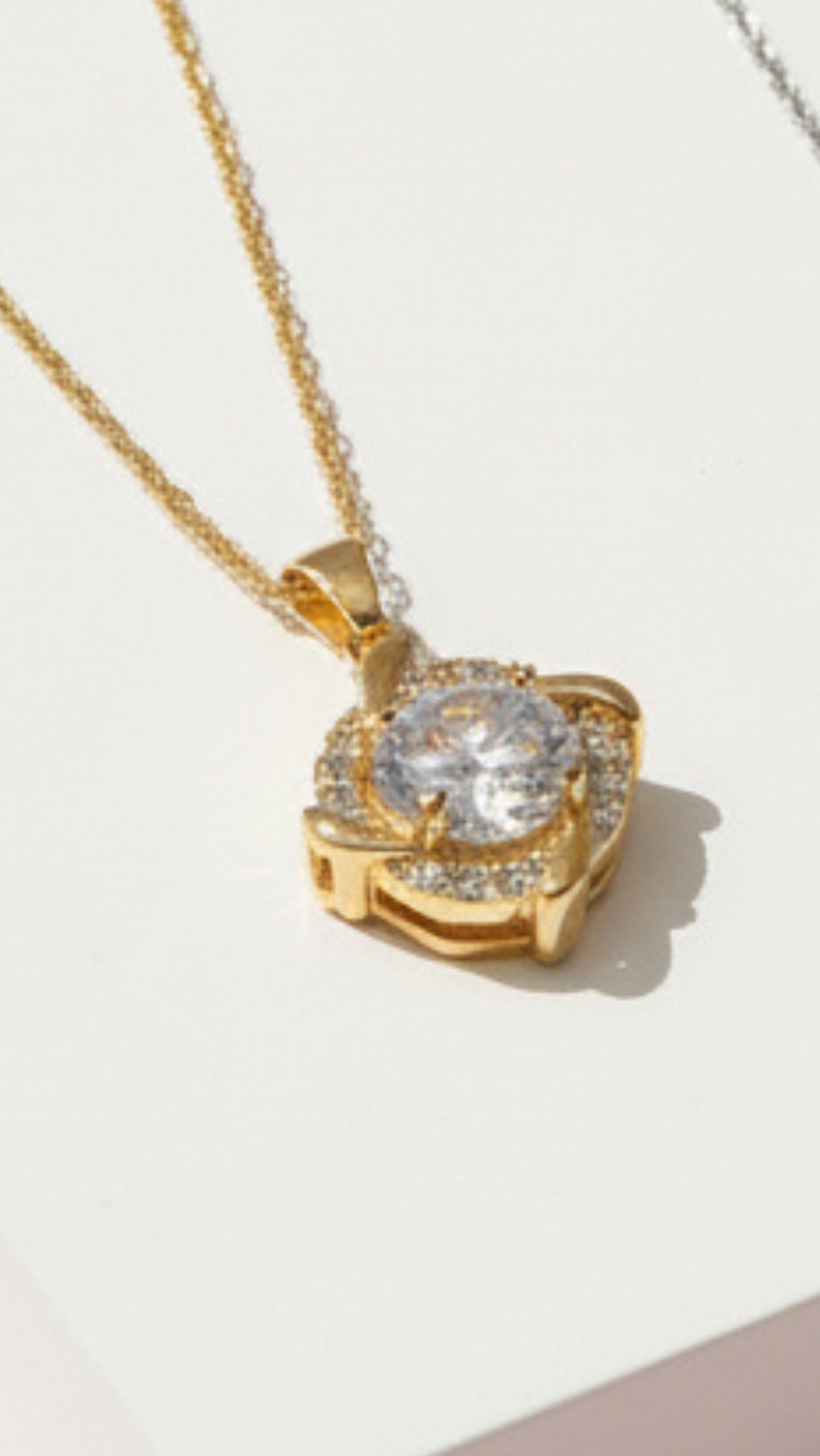 Solitaire Round Cut Crystal Pendant Necklace