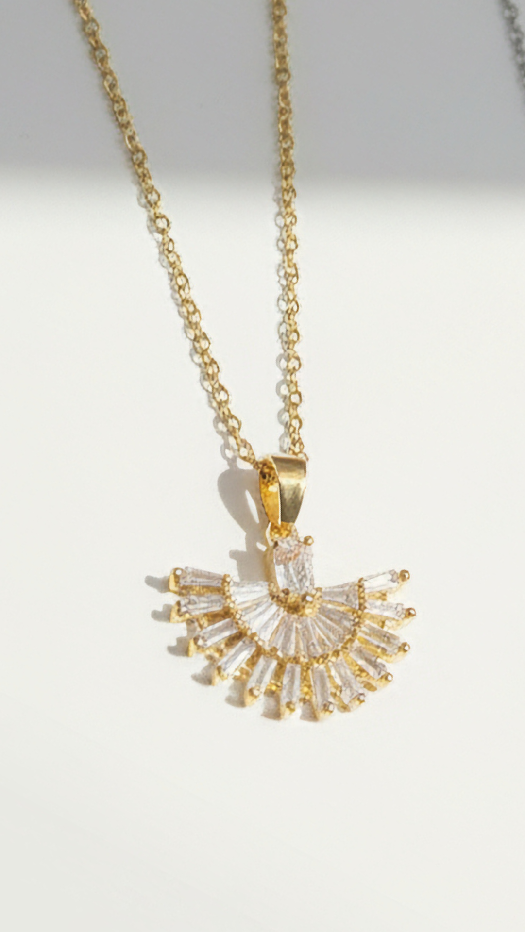 Fan Decor Crystal Pendant Necklace