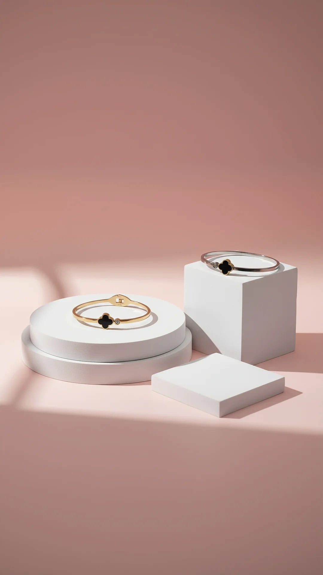 Stainless Steel Clover Round Cut Crystal Stacking Bangle