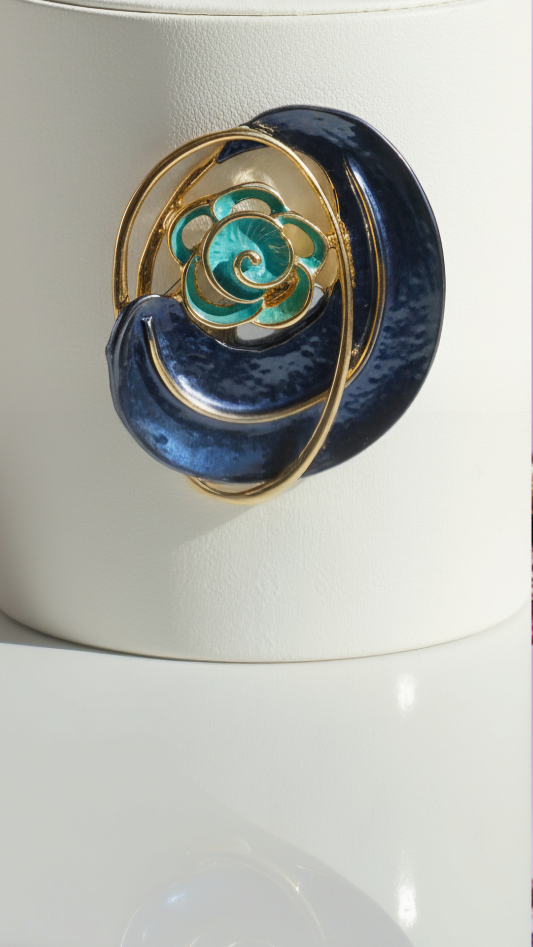 Abstract Gold Curved Rose Magnetic Brooch