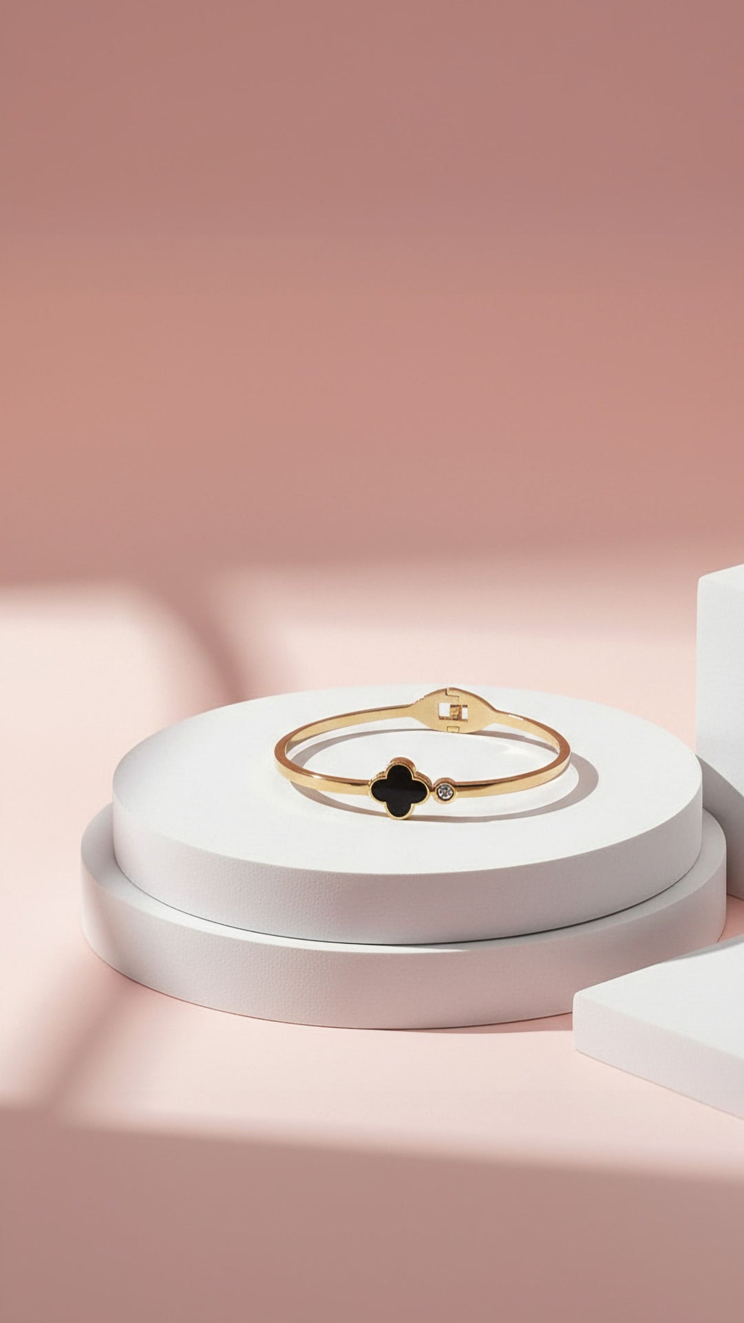 Stainless Steel Clover Round Cut Crystal Stacking Bangle