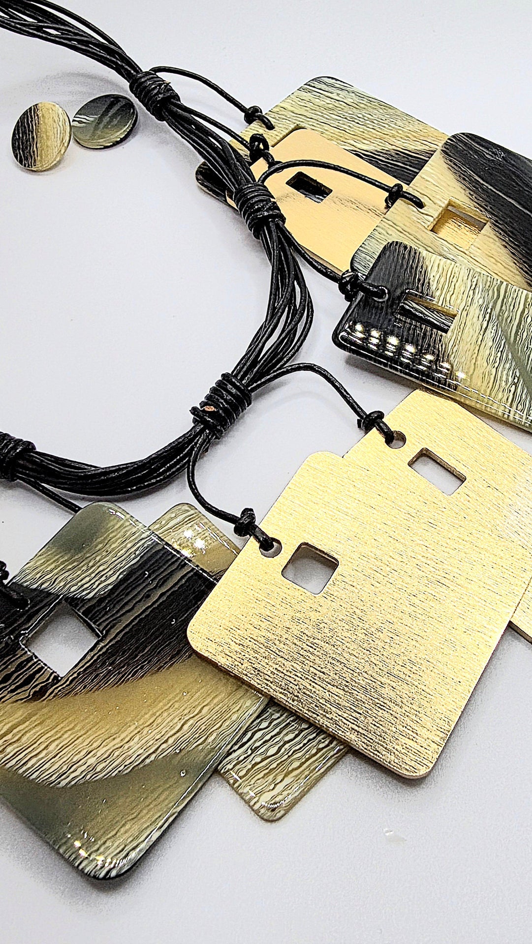Square Lacquer Necklace & Earrings Set